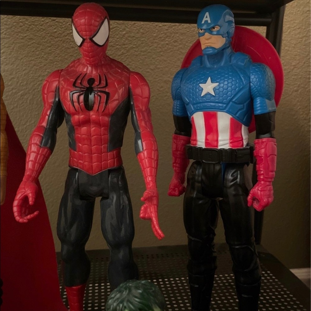 Marvel Action Figures - Picture 5 of 6